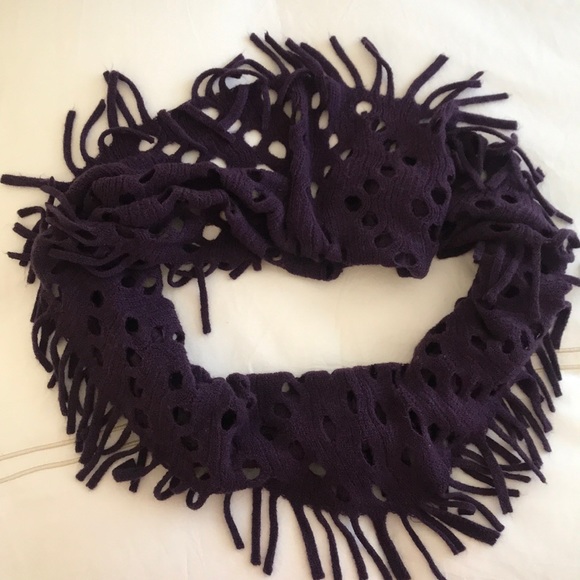 ANGL SCARF - Picture 1 of 2